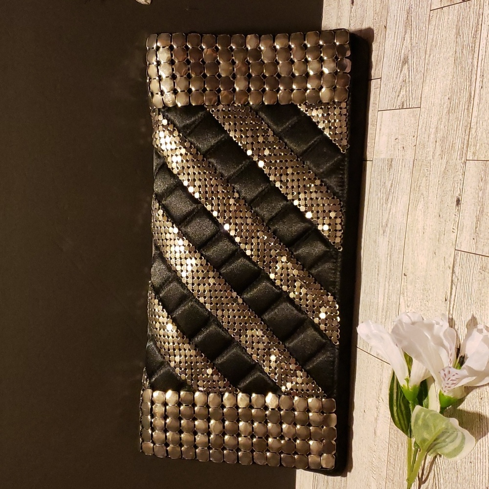 Shih by Stephanie Lin Black Metallic Clutch - New NWOT